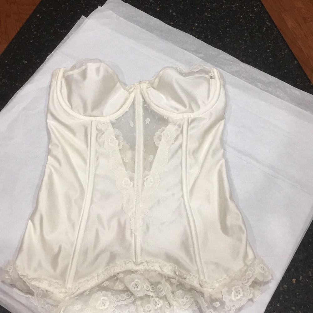 Lady Marlene  vintage bustier